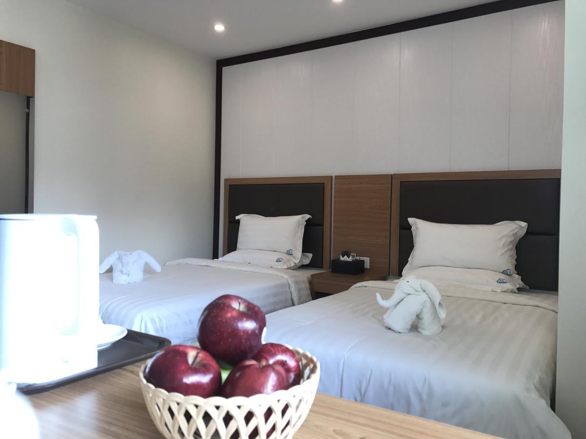 Sky Hotel 88 St. Yangon Zimmer foto
