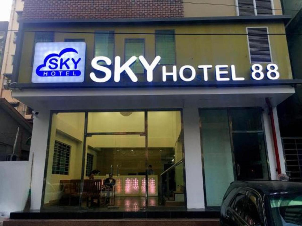 Sky Hotel 88 St. Yangon Exterior foto